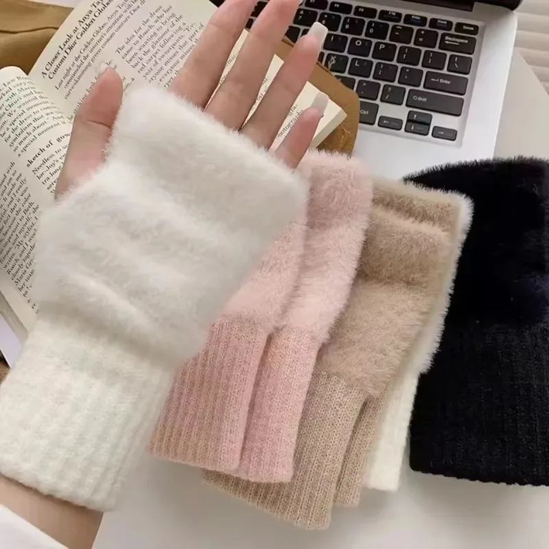 

2025 New Mink Fleece Half Finger Gloves for Women Soft Winter Warmth Mitten Luxury Solid Plush Knitted Fingerless Gloves Guantes