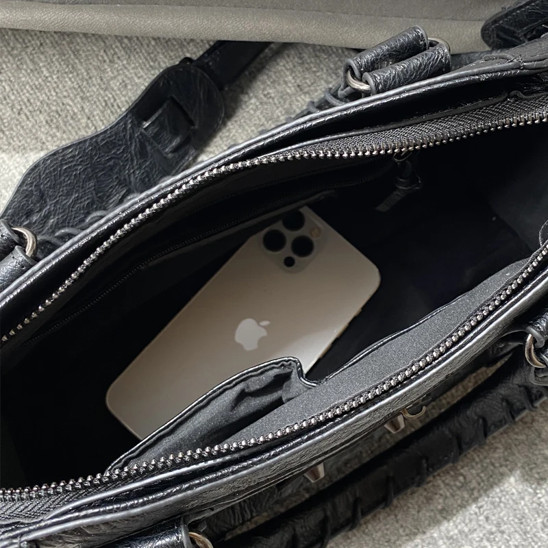 لا شعار لينة بو الجلود العلامة التجارية الفتيات حقائب الكتف حقائب اليد السوداء حمل جديد وصول حقائب دراجة نارية صغيرة صغيرة Crossbody للنساء