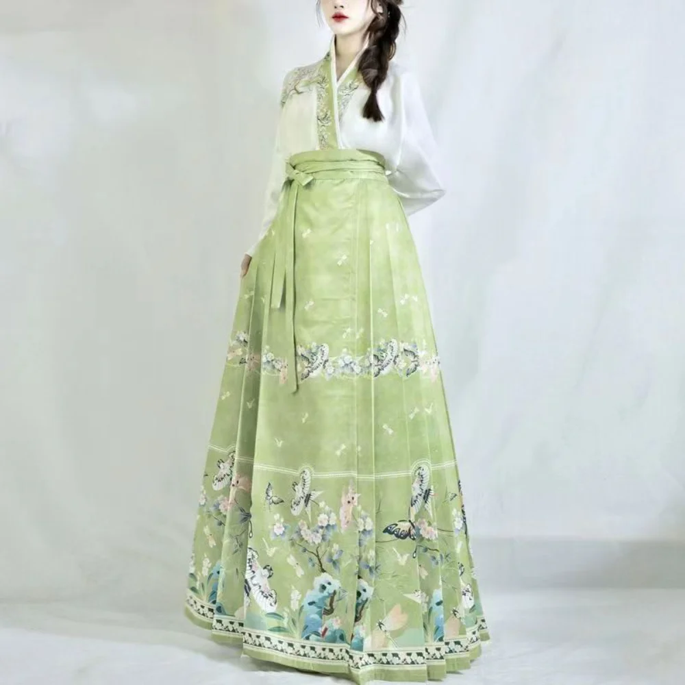 Chinese Traditional Outfit for Women Song Ming Dynasty Cross Neck Top + High Waist Horse Face Skirt Improved Mamian Hanfu Set