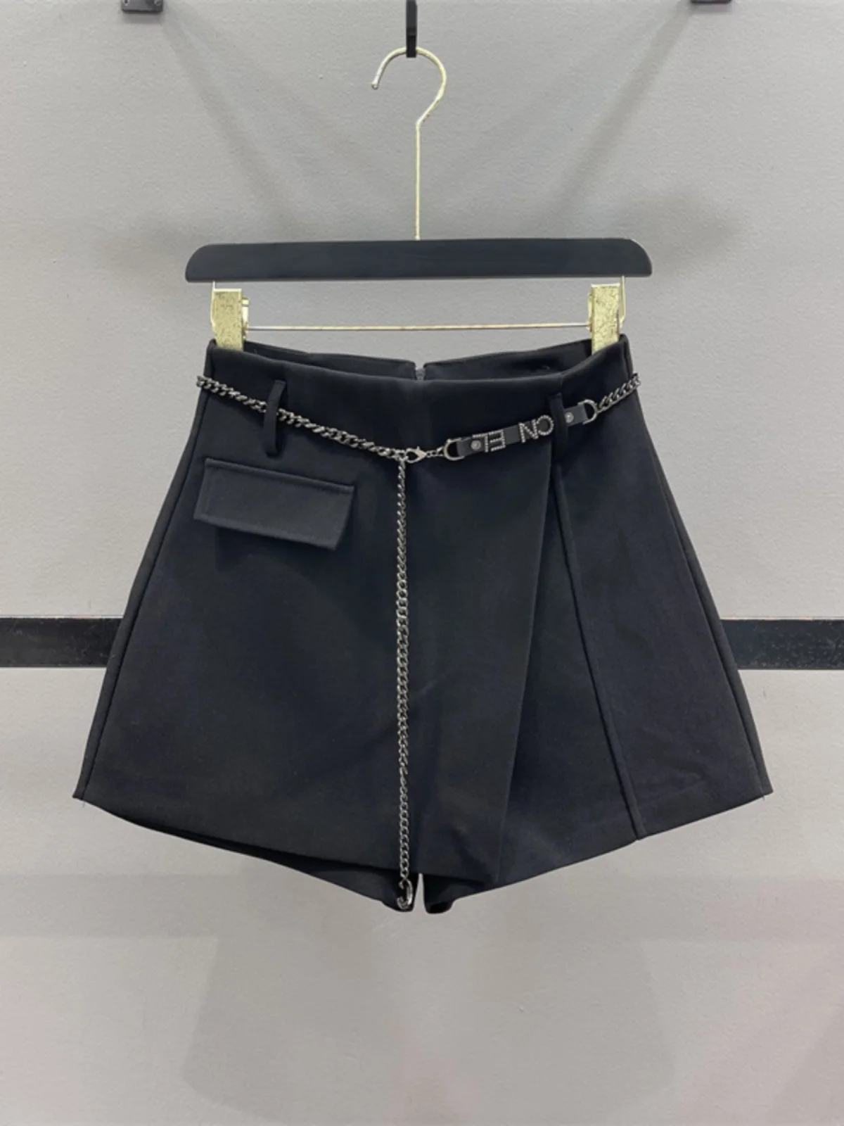 

High Waist A-Line Wide Leg Pants Skirt Black Asymmetrical Women's Spring 2026 Korean Style Slimming Short Pants