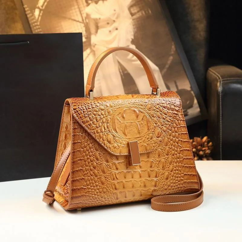 Elegant Fashionable Designer Tote Diaper Bag Women Luxury Leather Large Capacity Stylish Crossbody Handbag For The Trendy