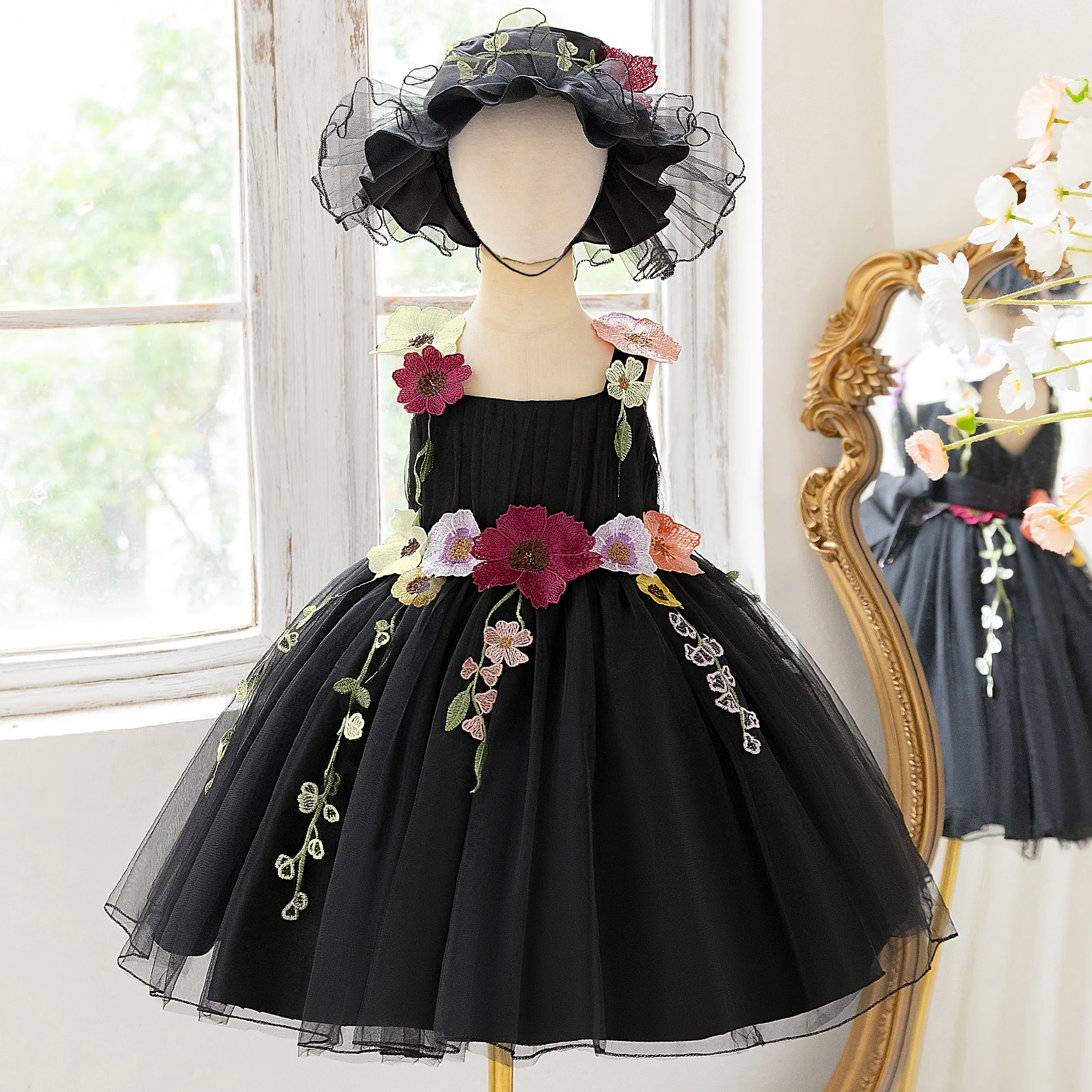 

Fashion Bridesmaid Party Girls Dresses and Hats Flower Embroidery Tulle Wedding Birthday Princess Dress Graduation Prom Costumes