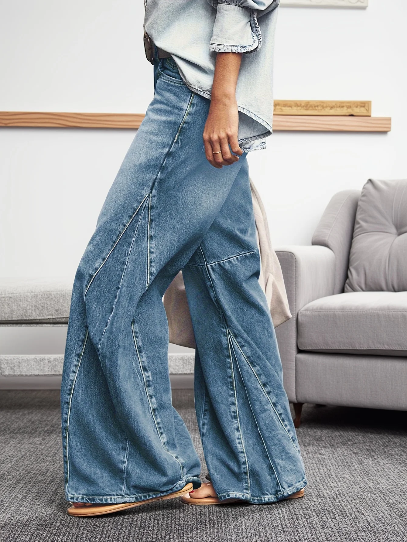 

Street fashion retro washed flared women's jeans washed low waist light blue wide leg ladies jeans for going out all-match style
