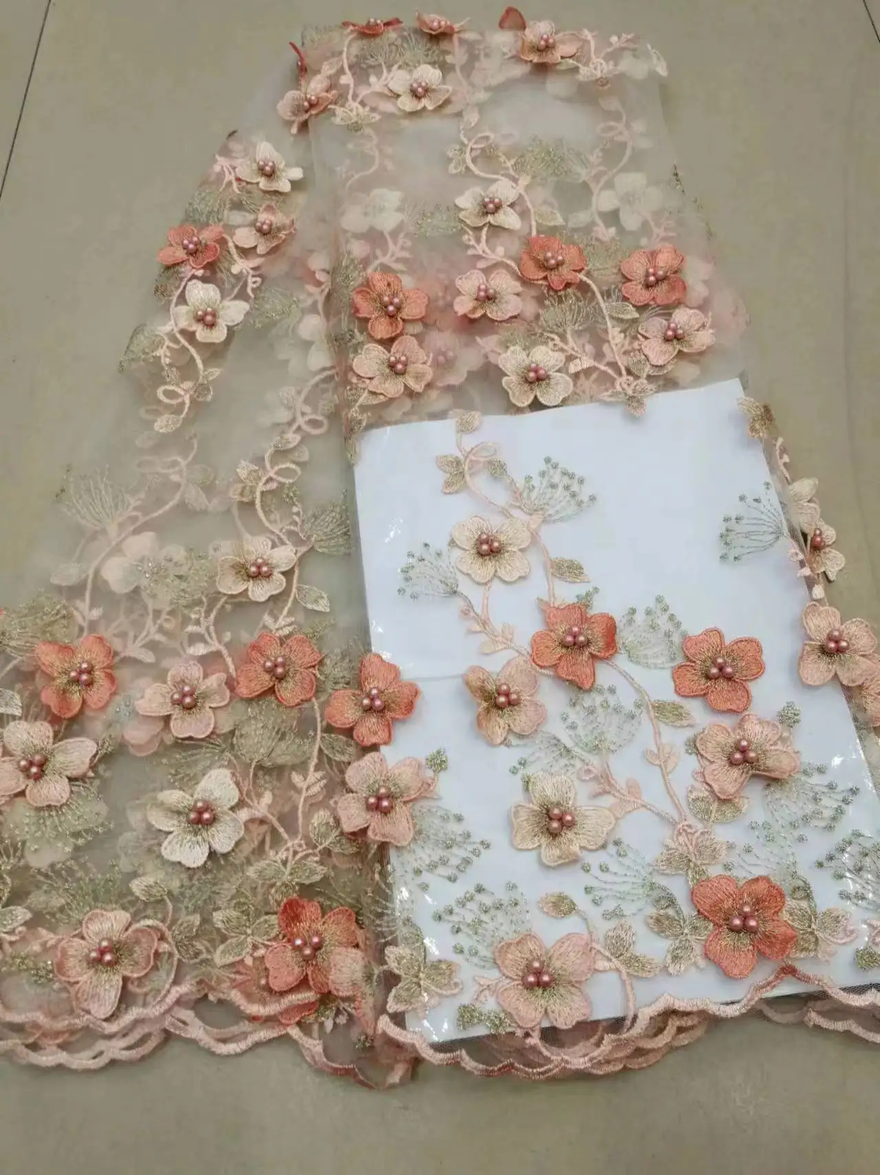 Luxe 3D-bloemen met parels Franse kantstof Hoge kwaliteit kant Netto Afrikaanse kantstof Kralen Kantstoffen voor bruiloft