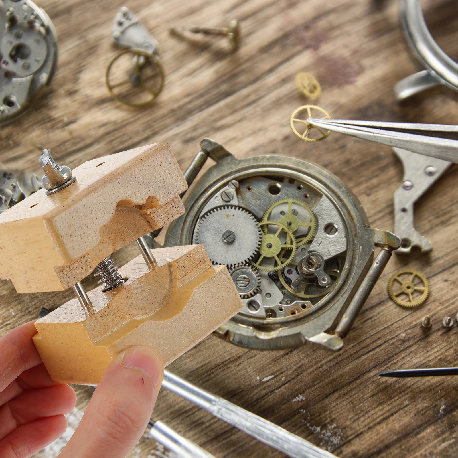 

Wooden Watch Vise Metal Open Seat Tool Compact Design Adjustable Screw Fit Sizes Repair Holder Clamps Case Back Removal Without