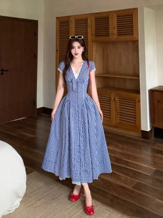 

plus Size Women's College Style Lace Patchwork V-Neck Dress Summer New Waist-Cinching Long Skirt Korean Version Slim Fit