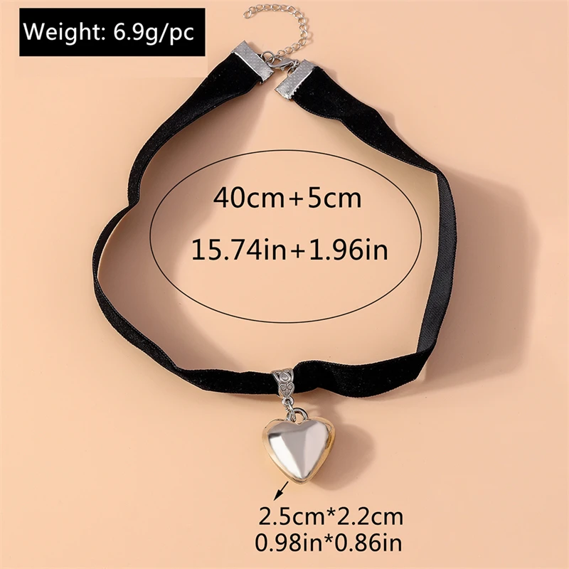 Fashion Sexy Black Velvet Choker Necklace for Women Big Love Heart Pendant Necklace Girls Party Festival Jewelry Gifts