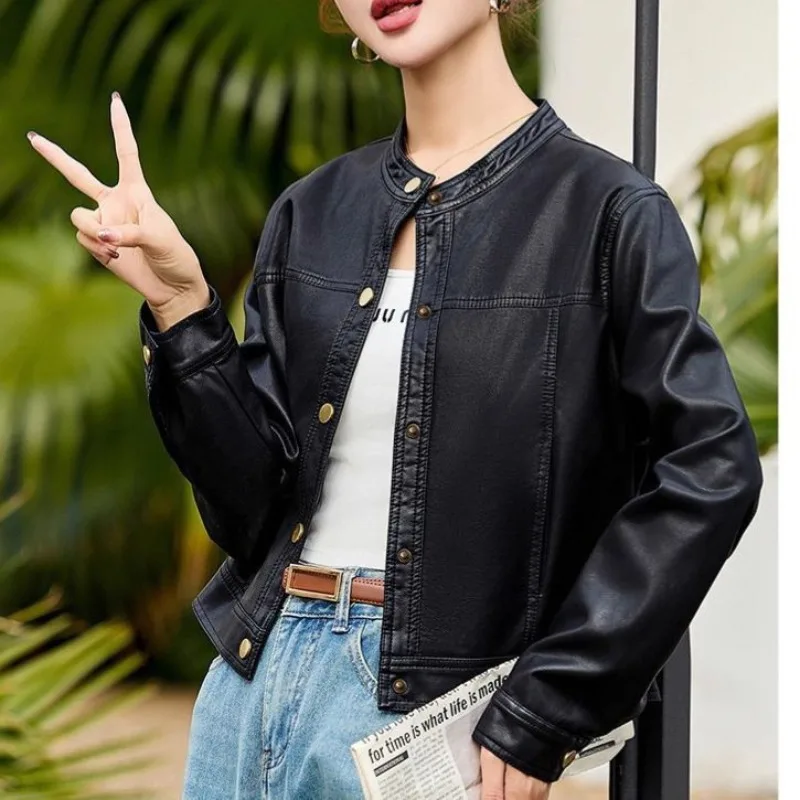 

Fleece PU Leather Jacket Short Outcoat Fashionable and slimming stand up collar Leather Jacket Thick Warm Coat Autumn And Winter