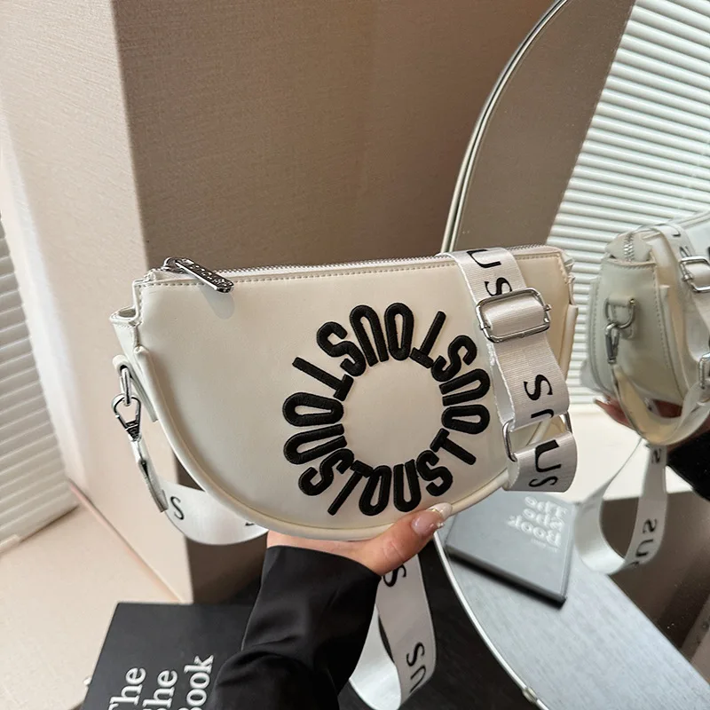 

2025 Trendy Dumpling Bag - Women's Lightweight Crossbody Purse, Minimalist Shoulder Bag for Travel & Daily Use