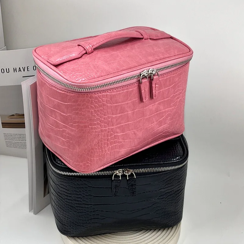 Crocodile Pattern Makeup Bag Large Capacity Partitioned Storage Bag Women's Travel Portable Handheld Waterproof Toiletry Bag