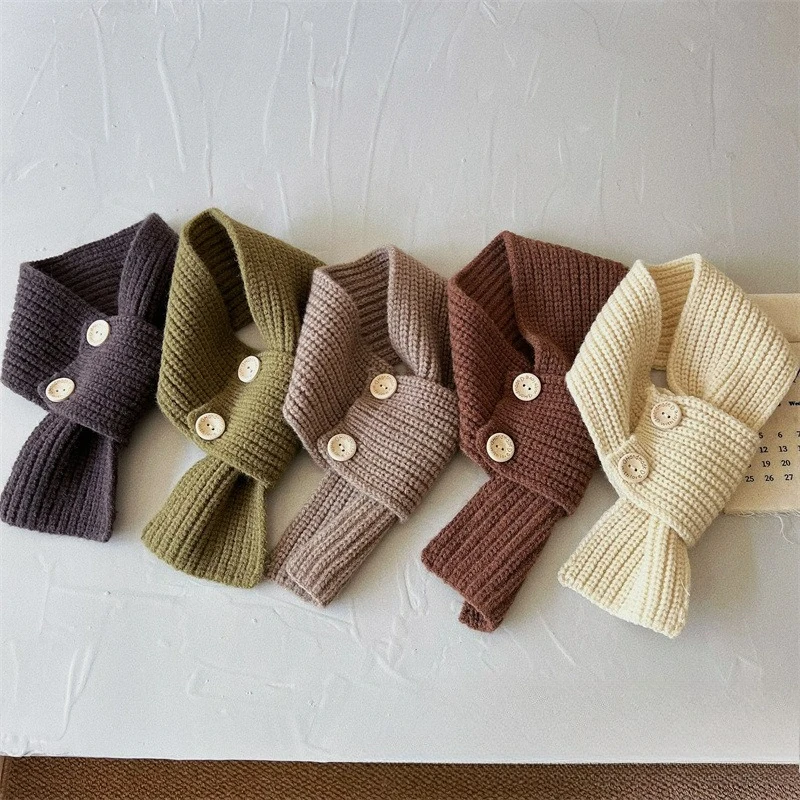 Winter Warm Melard-style Children's Scarf, Retro Wooden Button Baby Knit Neck Warmer, Sweet and Versatile for Everyday Wear