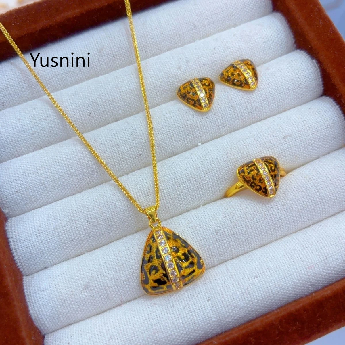 New Fashion High-End Dubai 24K Gold Plated Necklace Earrings Ring Romantic Wedding Party Jewelry Set for Beloved 777
