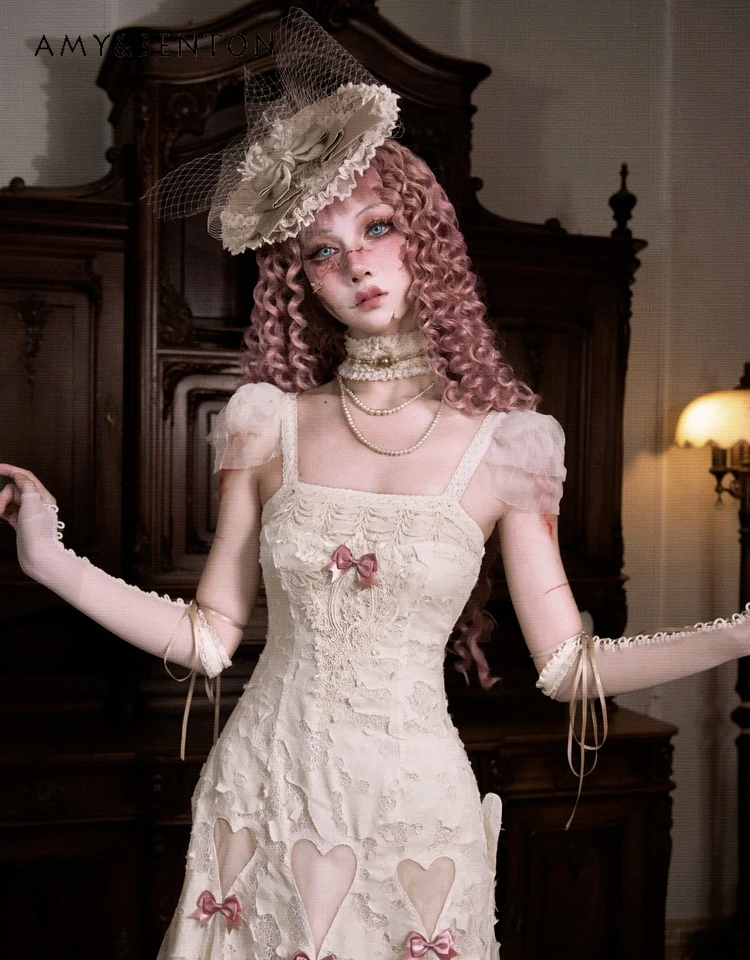 

Original British Retro Court Style Elegant Temperament Suspender Dress Love Bow Hollow Lace High Waist Slim Dress Women Summer
