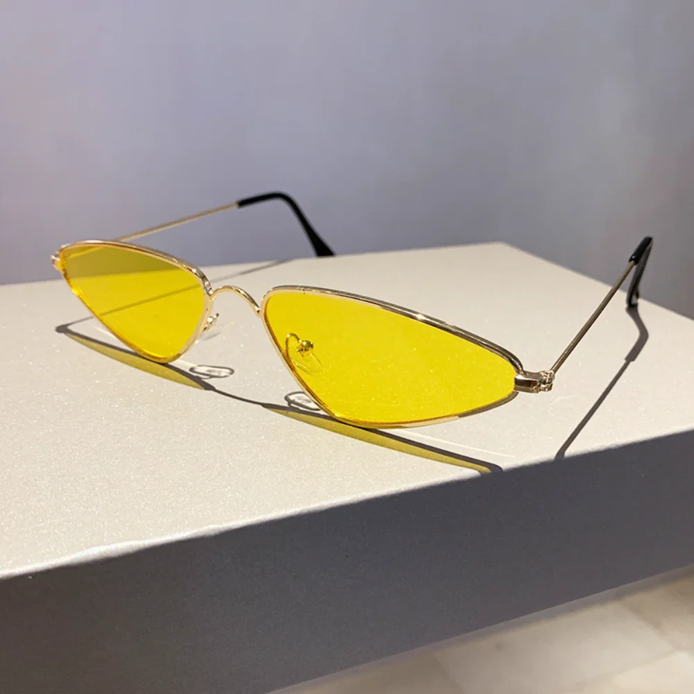 KLASSNUM Vintage Triangle Sunglasses Metal Small Frame UV400  display picture 2