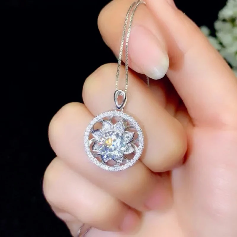 925 Silver Moissanite Pendant for Wedding 1ct VVS1 Grade Moissanite Necklace Pendant Silver Moissanite Jewelry