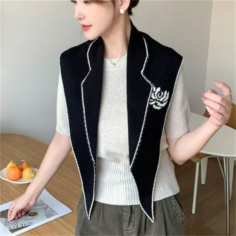 High-end Knitted Shawl Women Scarf Triangular Scarf Contrasting Color Covering Shoulders Neck Outer Outfit Wraps Fake Collar