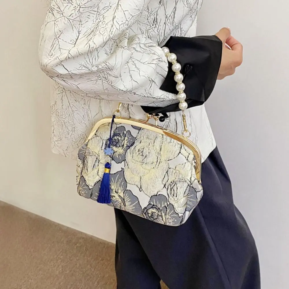 Cheongsam Accessories Embroidery Banquet Bag Pearl Handle Large Capacity Hanfu Handbag Shoulder Bag Wrist Bag Ladies Clutch Bag