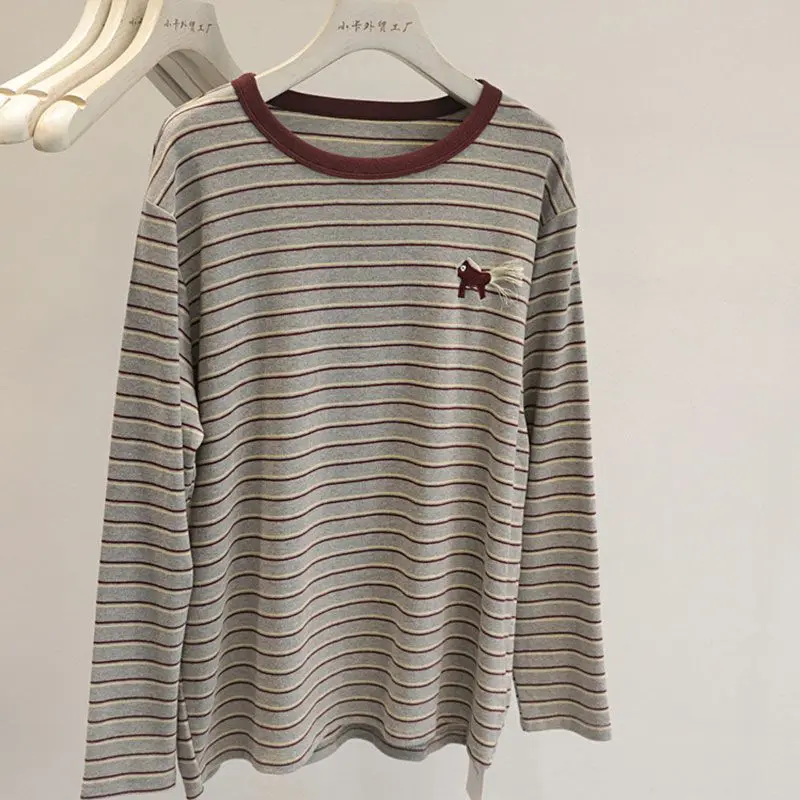 

2025 Autumn Long Sleeve T-Shirt Women's New Cartoon Embroidery Contrast Color Round Neck Striped Top