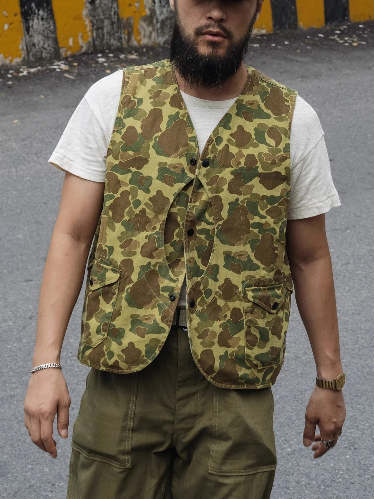 

Bronson Frog Skin Camo Assault Vest Snaps Military Game Pocket Hunting Waistcoat