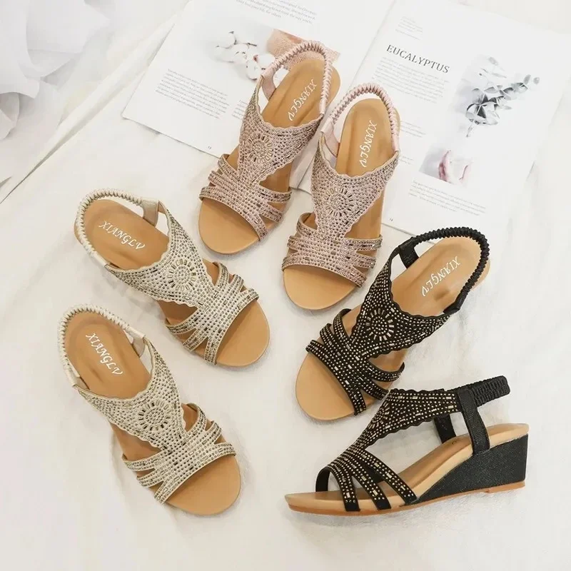 Skórzane sandały na koturnie Casual Rhinestones Design Women Sandals Summer Best Street Look Female Square Head Open Toe Shoes