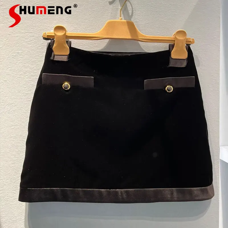 

New Classic Style Fashion Black Fashionable Elegant Above Knee Skirt Women 2023 Early Spring Trendy Simple Mid-Waisted Hip Skirt