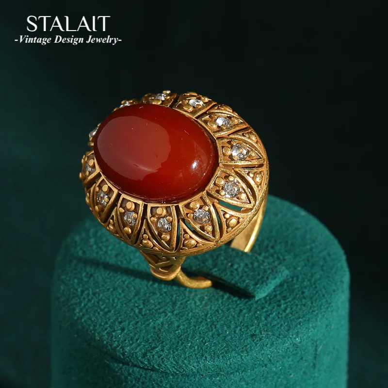 

Vintage Oval Red Natural Stone Rings For Woman Antique Gold Color Luxury Antique Copper Wedding Jewelry Girls 2025 Trend New In