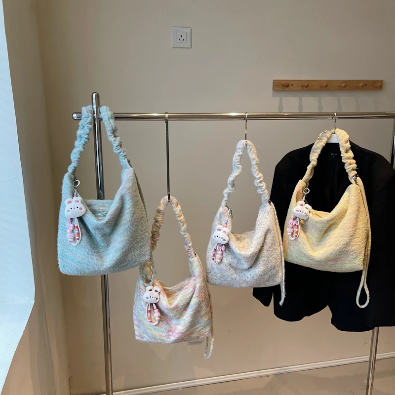 الغزل الخياطة الصغيرة الطازجة حقائب كروسبودي ربيع جديد سعة كبيرة 2025 حقائب العلامة التجارية للنساء تنوعا سستة حقائب كتف الصلبة