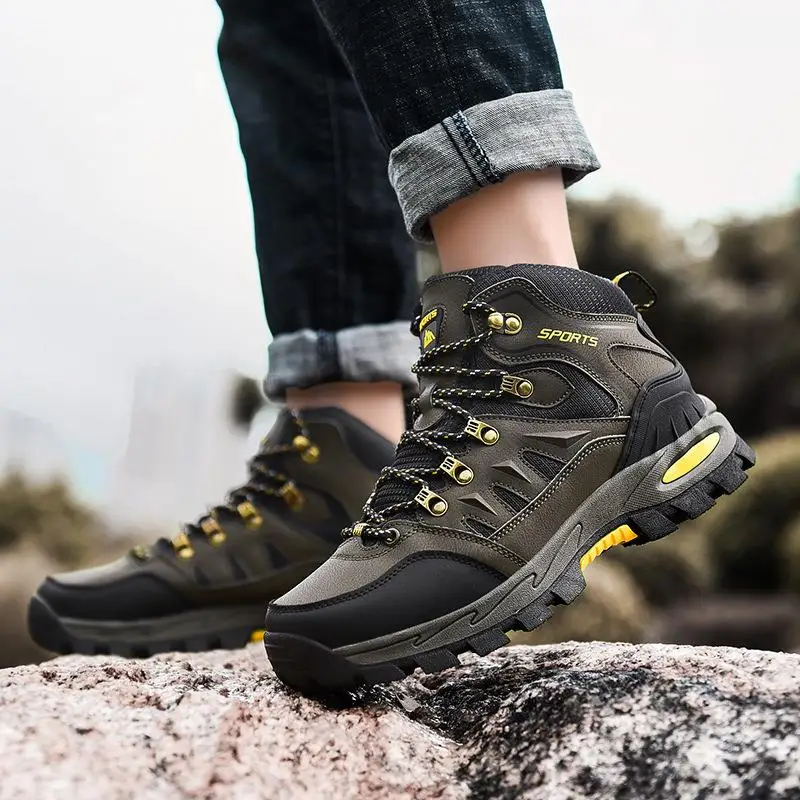 Autumn Winter Men's Outdoor High-Top Rubber Climbing Shoes Anti-Slip Mountain Climbing Shoes Couple Style Off-Road Hiking Lar...
