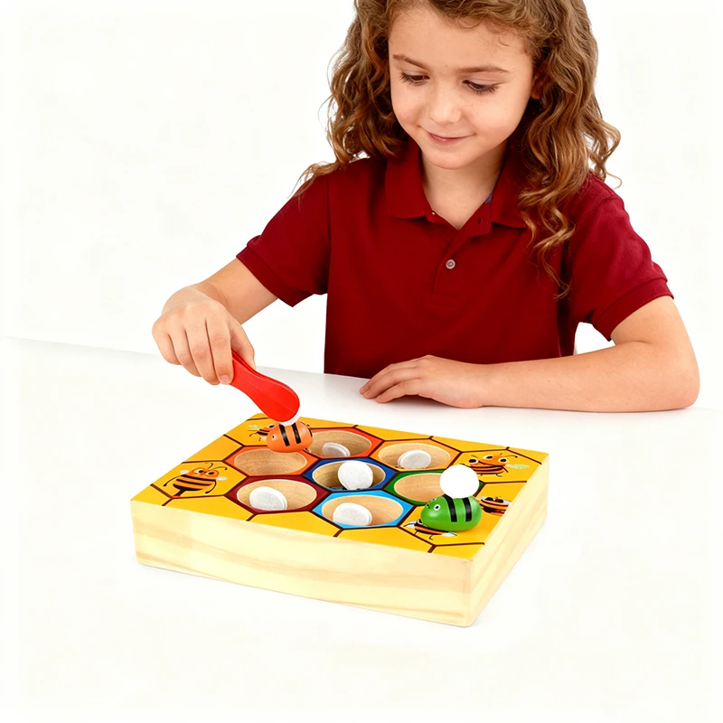 1-teiliges farblich passendes Perlenspiel in Wabenform mit Cartoon-Design und kleinen Clips, geeignet für Kinder ab 3 Jahren