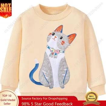 فتيات صغيرات يتدربن على المشي ...