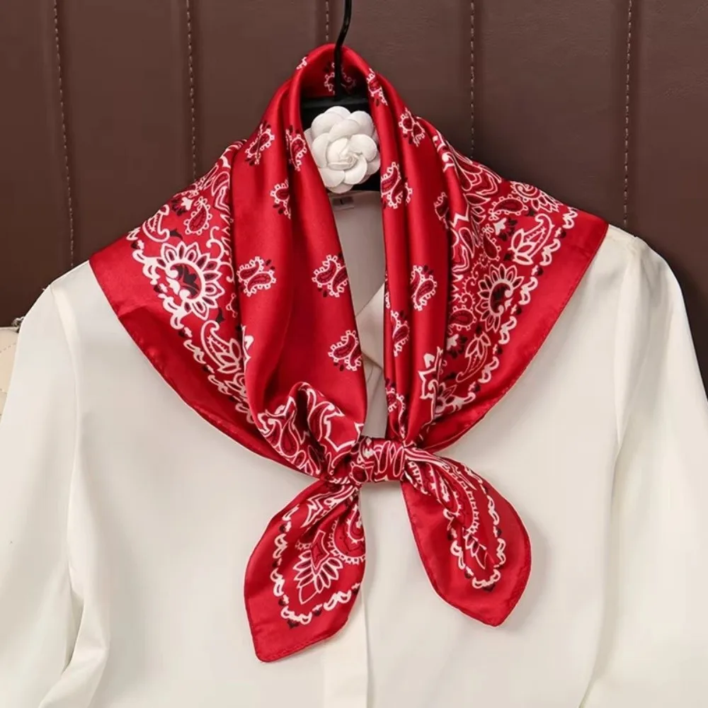 70x70cm Size Square Silk Scarf Soft Material Multi-Functional Luxury Wrap Scarf Silk Texture Square Shape Foulard Scarf