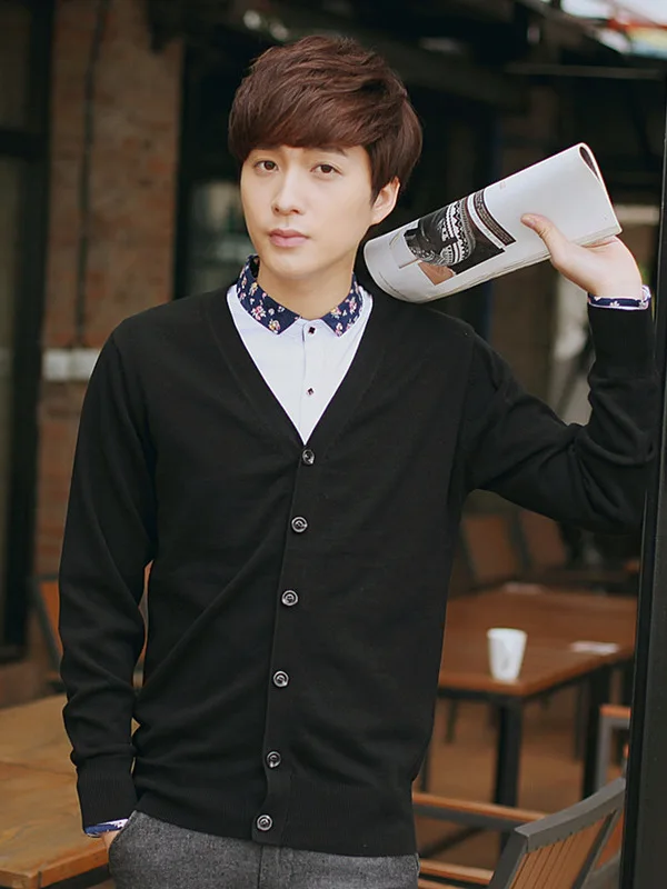 

Весенний тонкий вязаный кардиган с v-образным вырезом, мужской облегающий повседневный свитер модного цвета, дышащий удобный длинный све