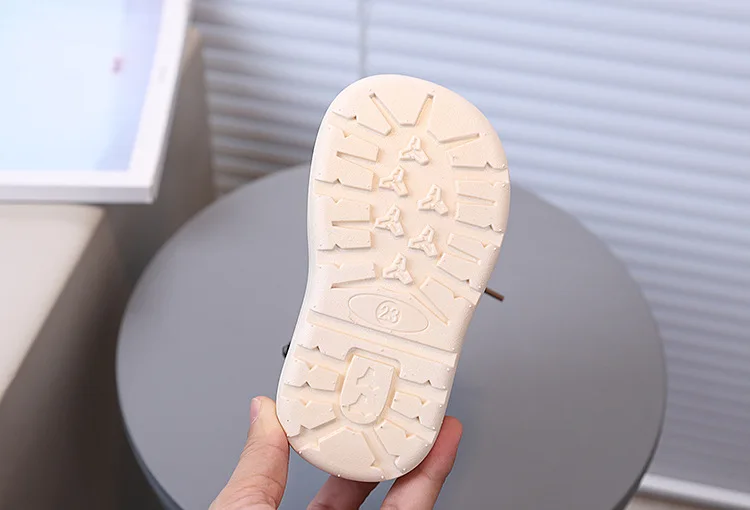 2026 Herbst Winter Kinderstiefel Warme Plüschstiefel für Jungen und Mädchen, Modische Kinder-Freizeitschuhe, Stiefel für Kinder Größe 21-30 – Detail 12