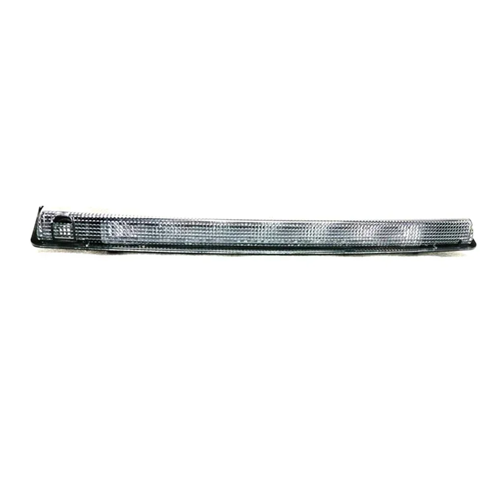 

Car Brake Light LED Stop Light 240A Voltage ABS Material Anti-corrosion Non-deformation OEM Number: 15-0707-00-2