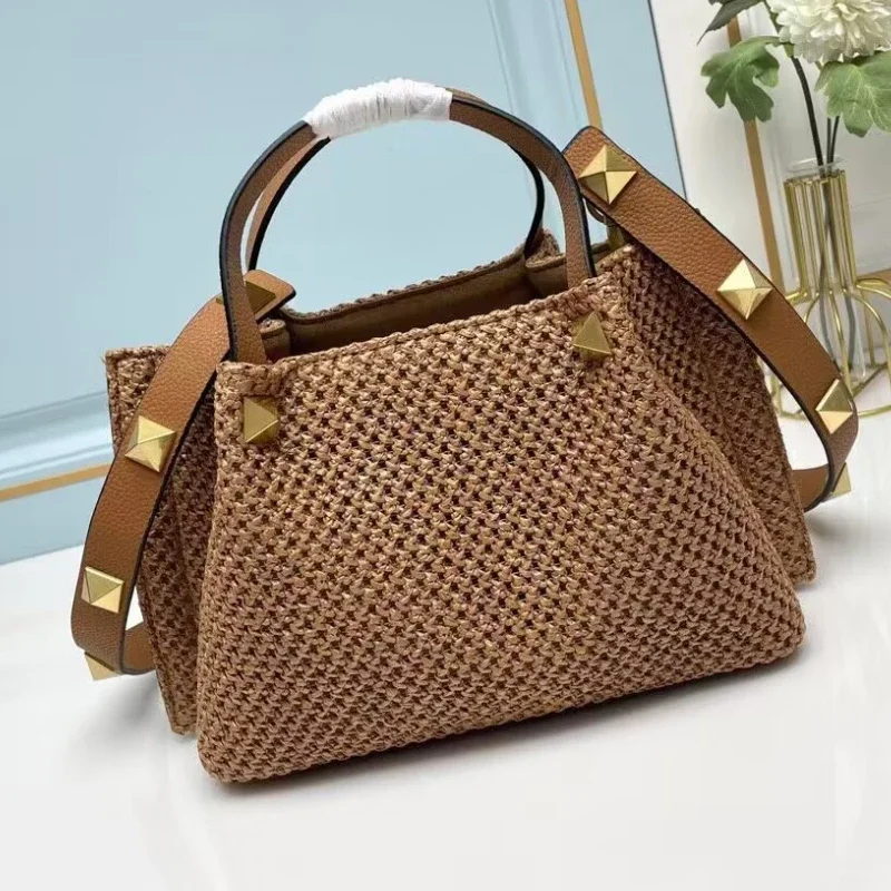 Spring/Summer Tote Bag 2024 New High Quality Natural Grass Woven Foreskin Leather Handle Shoulder Strap Handheld Shoulder Bag