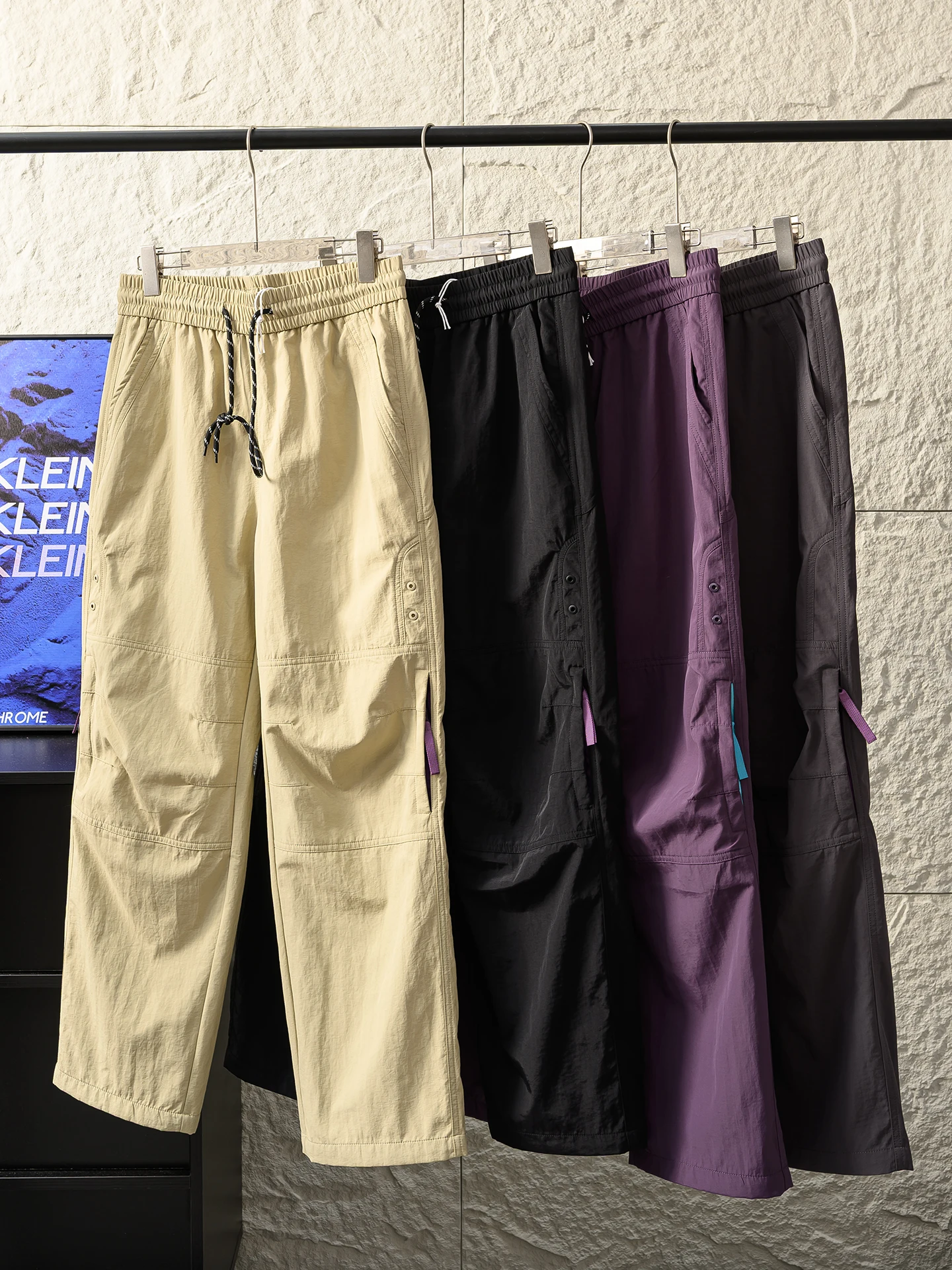 

Outdoor Casual Loose Straight Leg Workwear Trousers for Couples Autumn Season Polyester Fiber Youth Fashionable Trousers
