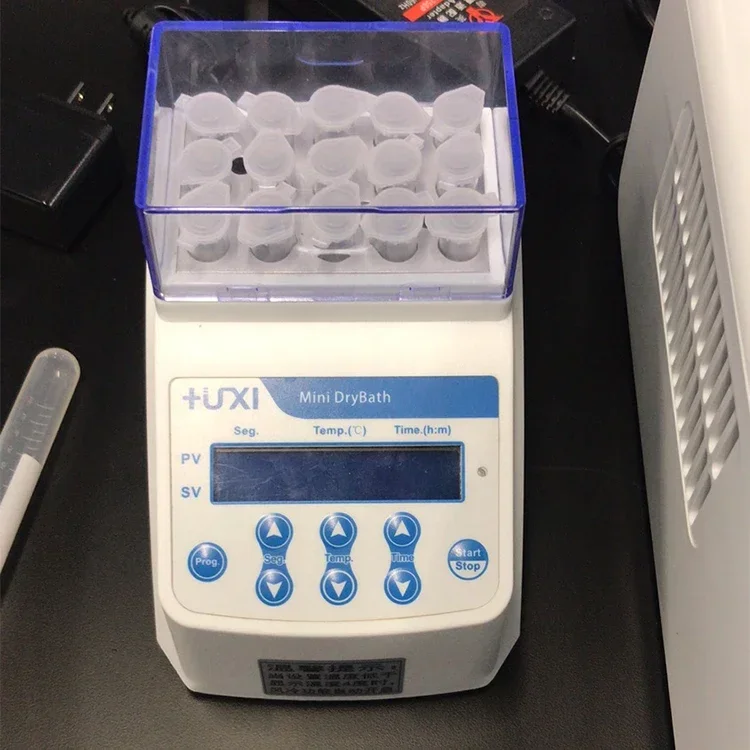 سخان محمول ماكينة صنع الجل 100 فولت-240 فولت الرقمية مقعد صغير أنبوب اختبار حمام جاف حاضنة كتلة لمختبر PPP رخيصة