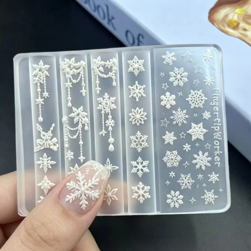 1 Stück Weihnachts-Schneeflocken 3D Acryl-Form für Nagelkunst-Dekoration, DIY-Design Silikon-Nagelkunst-Vorlage, Nagelform