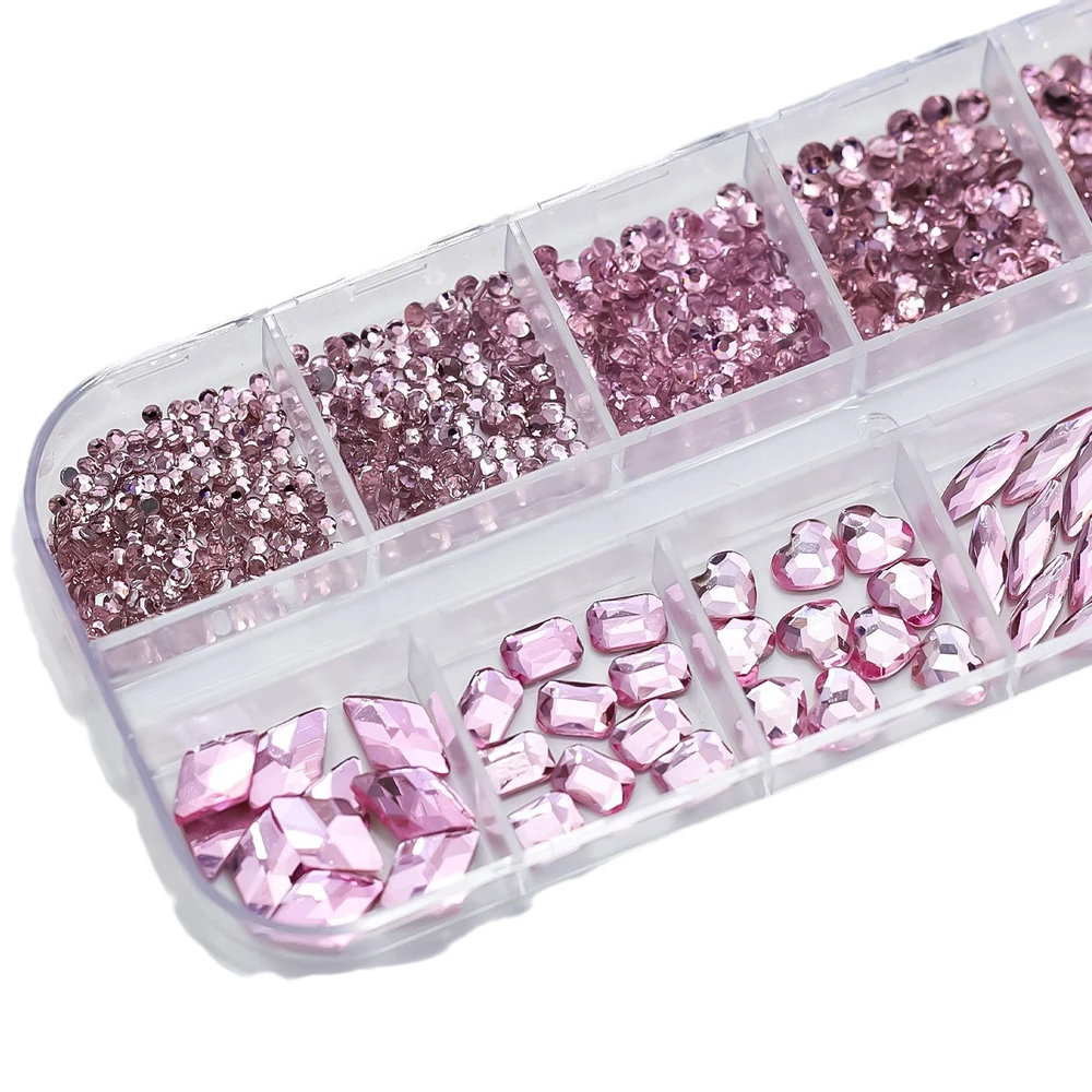 1 boîte (12 grilles) de cristal de verre rose AB, pierre de biscuits, breloque 3D de forme mixte, diamant plat, décoration de luxe pour nail art