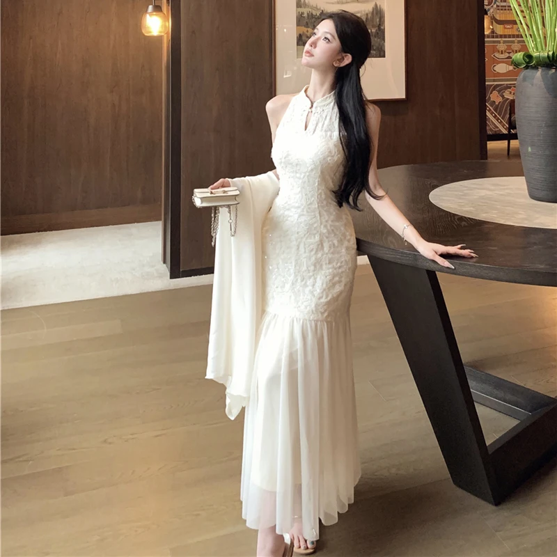ホワイト中空チャイナドレス ボタン付き 伝統的な中国風ロングイブニングドレス レディース ヴィンテージ 多用途 スリミング