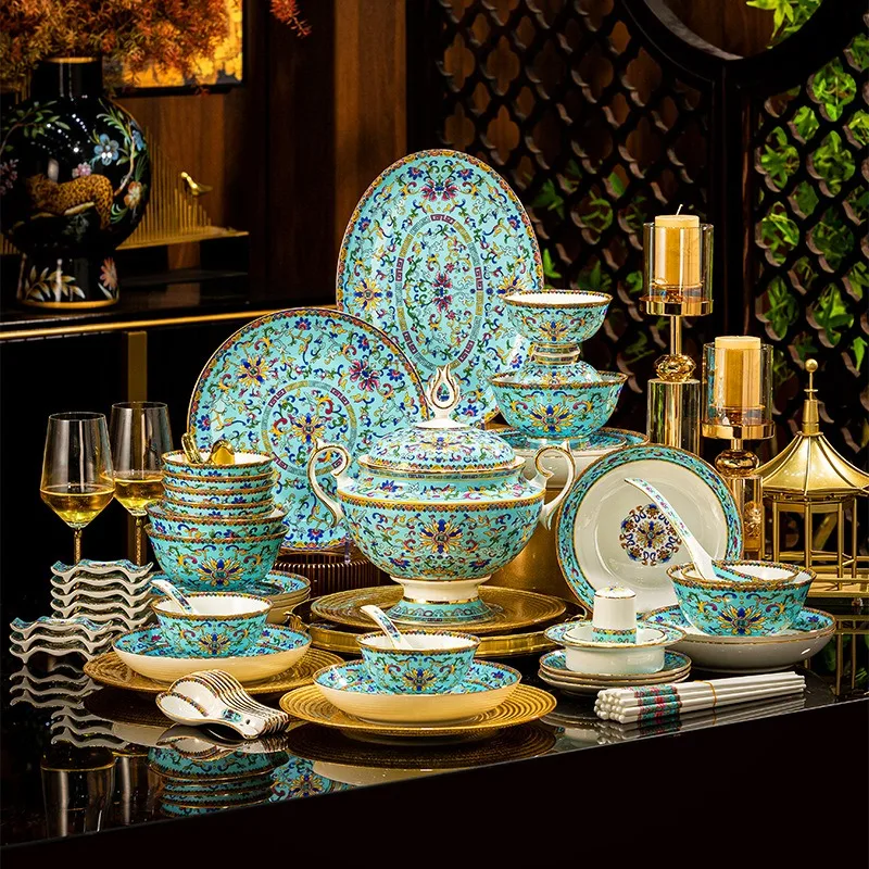 Enameled Porcelain Dinnerware Set for Jingdezhen Style with Gold Trim Luxury Home Decoration Gift Bowls and Plates Premium