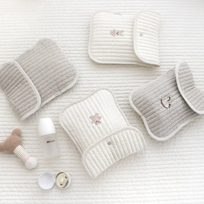 

Корейский мультяшный новый мини-медведь с вышивкой, стеганый клатч для подгузников, стильный портативный органайзер для путешествий на открытом воздухе, детские предметы первой необходимости, сумка-органайзер