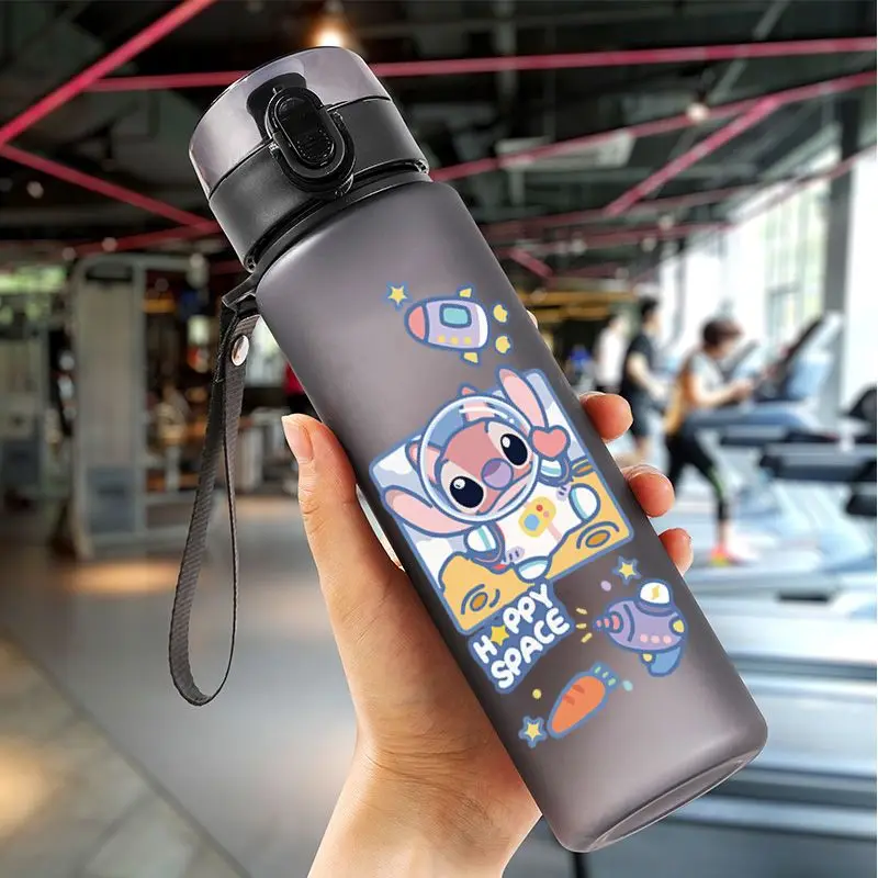 Lilo & Stitch-botella de agua deportiva de gran capacidad, vaso de plástico portátil con dibujos animados, para beber, color negro y azul, para