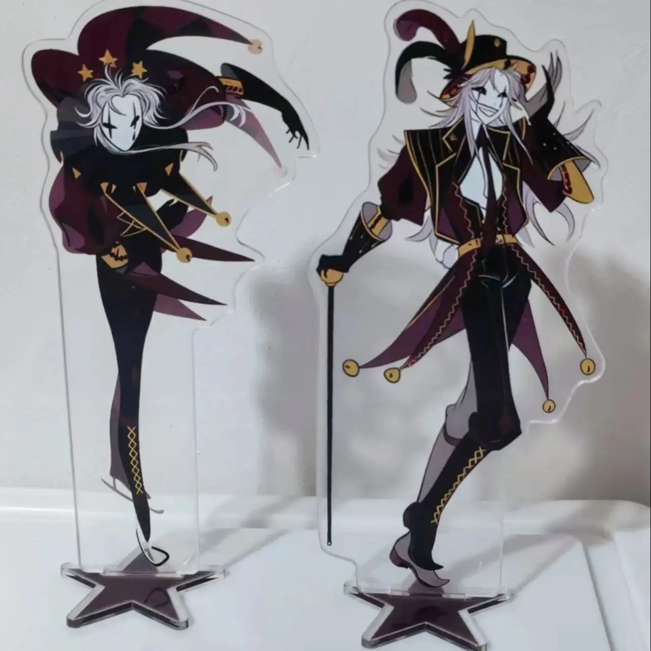 Game The Freak Circus Pierrot Harlequin Figure Acrylic Stands Plate Model Desktop Ornament Decoration Props 10cm
