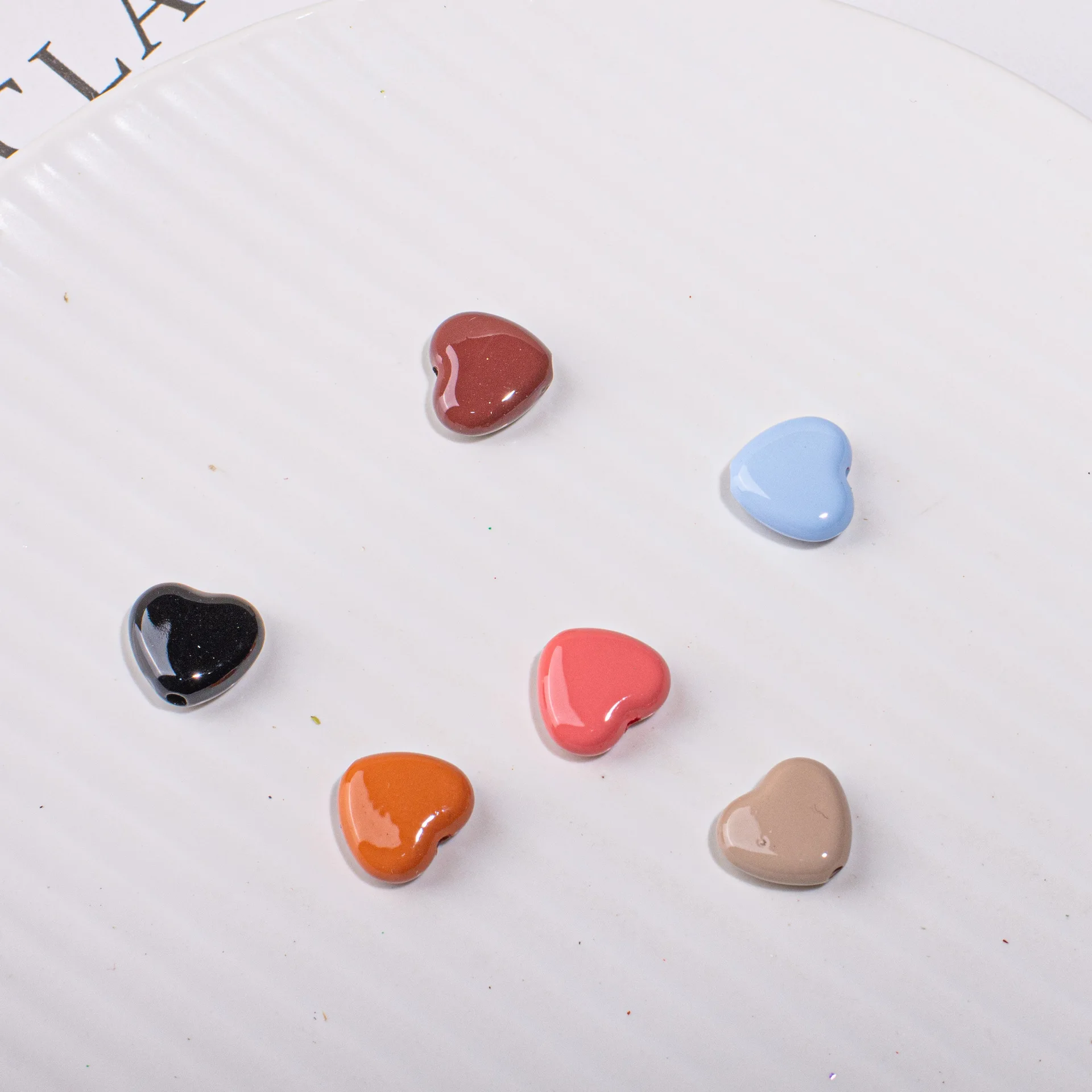 Wholesale 200pcs 13*12mm Winter Solid Colors Love Heart Shape Acrylic Love Heart Beads Fit Bracelet Earring Necklace Spacers