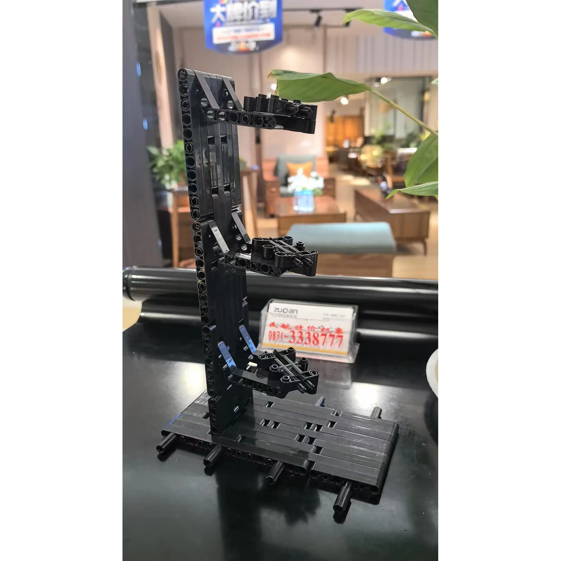 MOC DIY Rennwagen-Ständer Ausstellungsständer Bausteine Zusammengebautes Modell Ornamente Spielzeugbaustein Kompatibel mit Grundplatte 3385 65634 – Detail 7