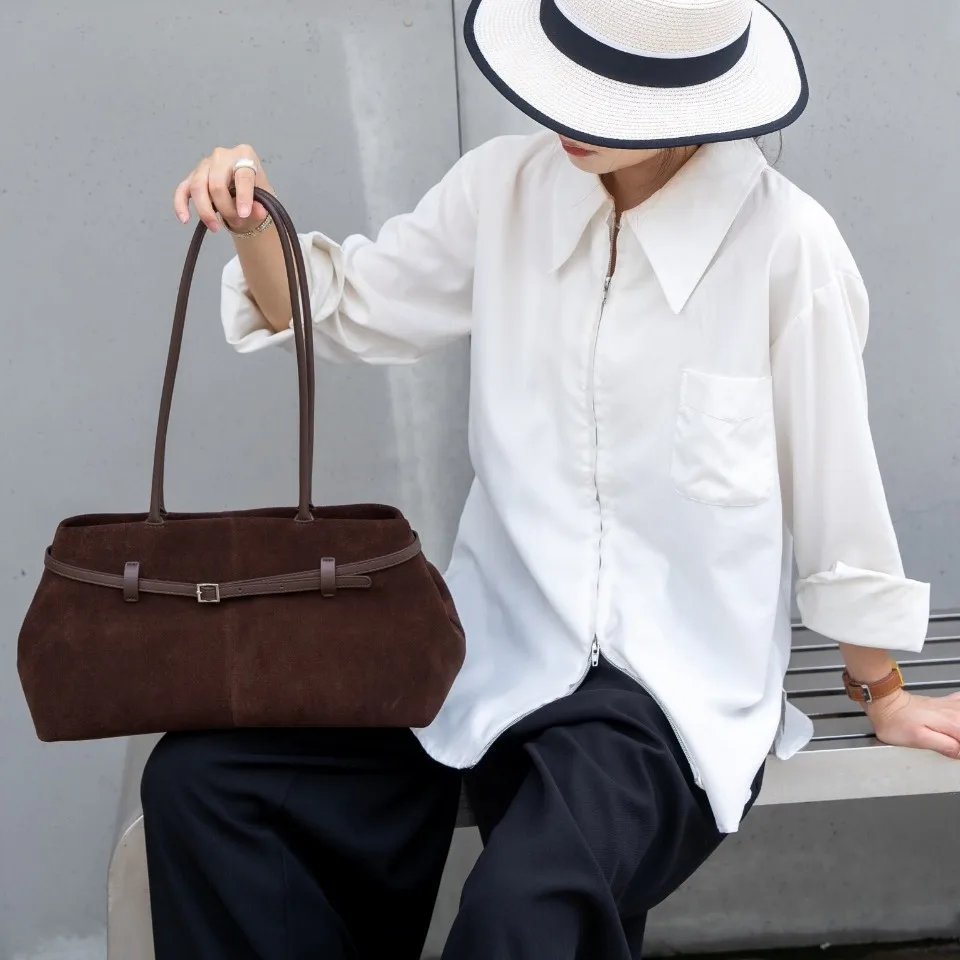 

2026 New Fashion Personality Casual High-end Suede Tote Bag Retro Matte Cowhide Shoulder Bowling Casual Commuter Tote Bag