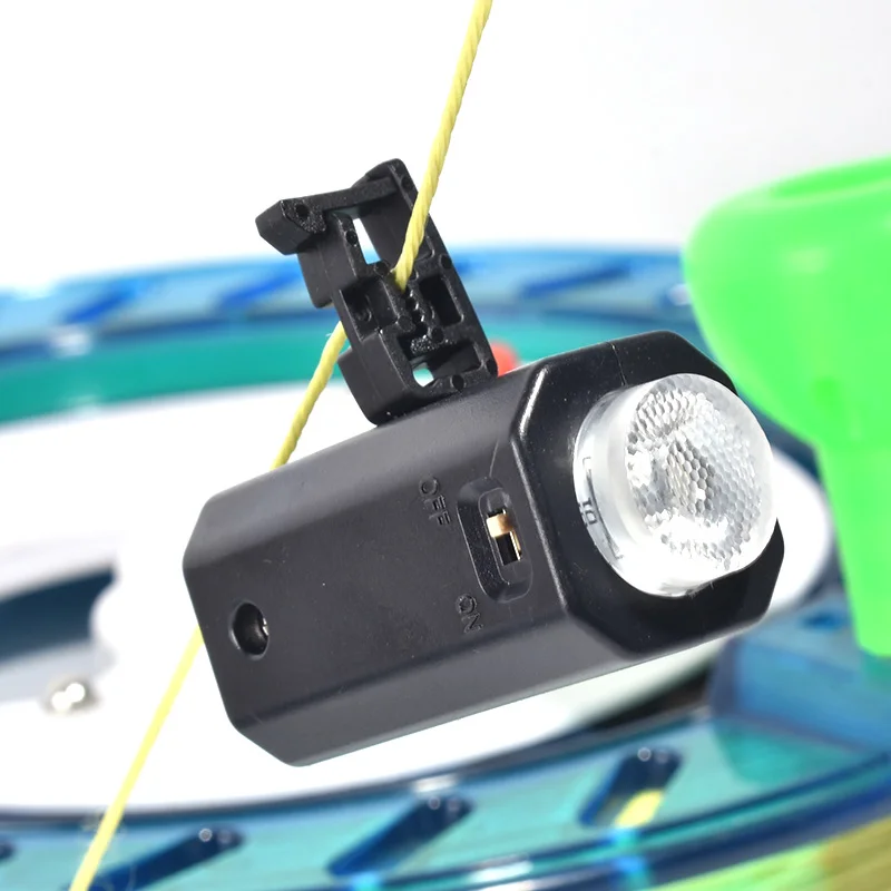 La lampada a LED decora la linea di aquiloni accessori per aquiloni a led luce notturna a led così splendente può appendere alla barra di aquiloni per sterzo di aquiloni acrobatici in linea