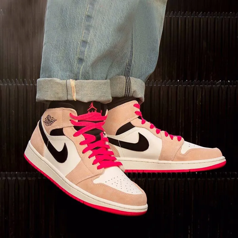 Nike Jordan Air Jordan 1 Mid Se Hundred Hipster Comfortable Mid Top Retro Board Shoes Pink