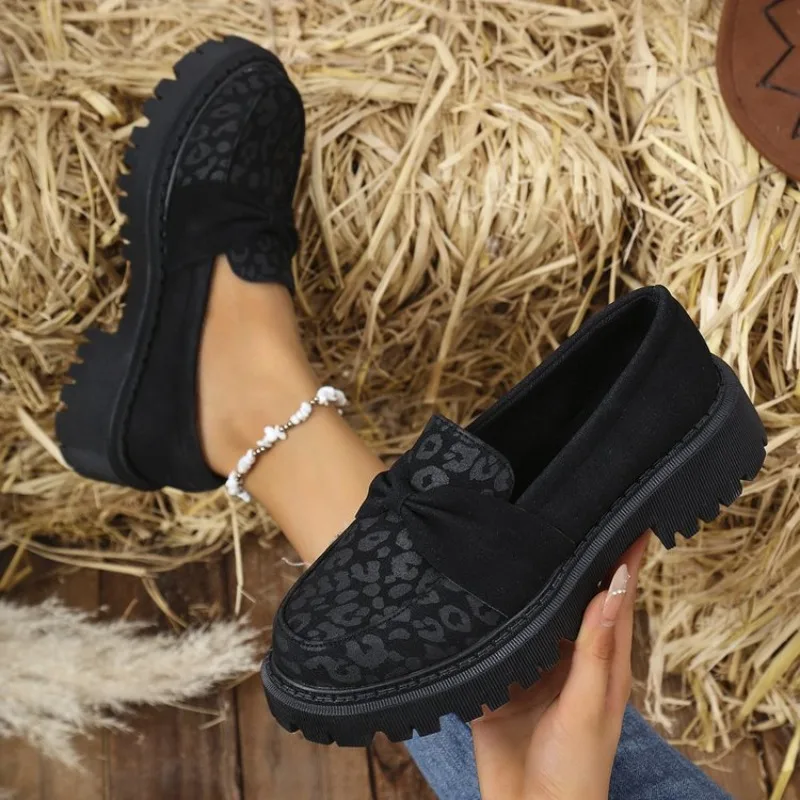 

Leather Oxford Shoes for Women Pumps Fashion Slip on Paisley Women Shoes Square Mid Heels Platform Shoes Woman Loafers Plus Size